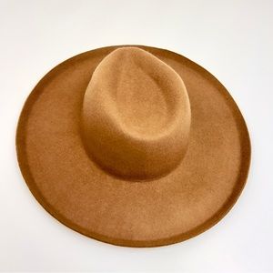 Universal Thread - Lana Wide Brim Flat Hat